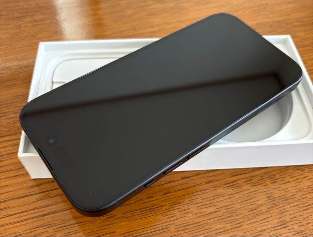 iPhone15本体 バッテリー状態91%