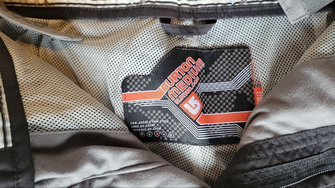 BURTON✨スキー スノボ ウェア 上下セット メンズL ブラック