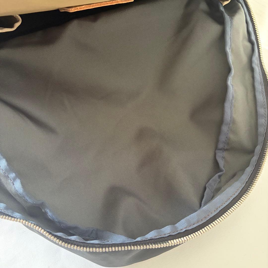 スタンダードサプライ ララビギン　デイリーデイパック　チャコールグレー