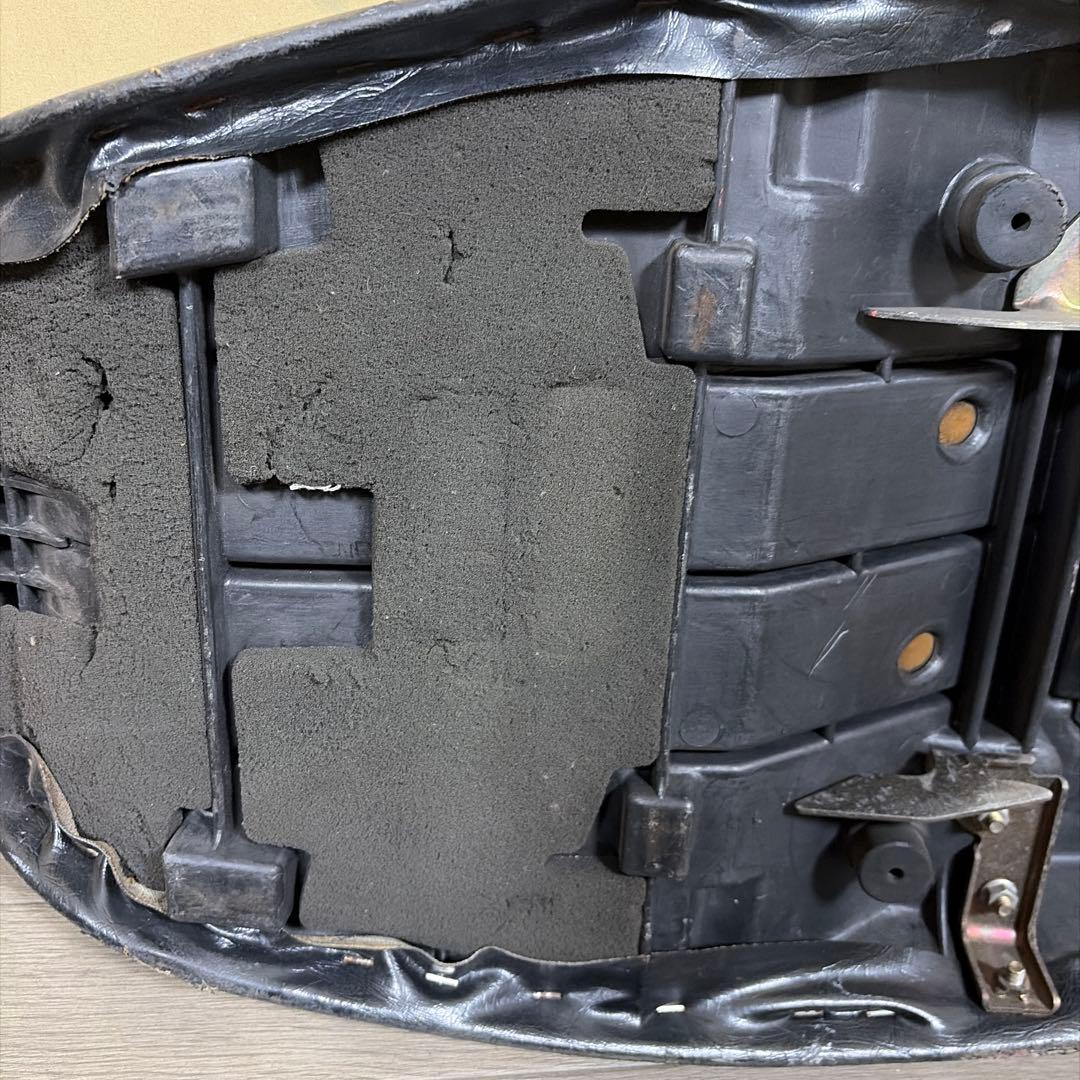 ゼファー400 純正バイク シート 黒 ゼファー400シート ZEPHYR