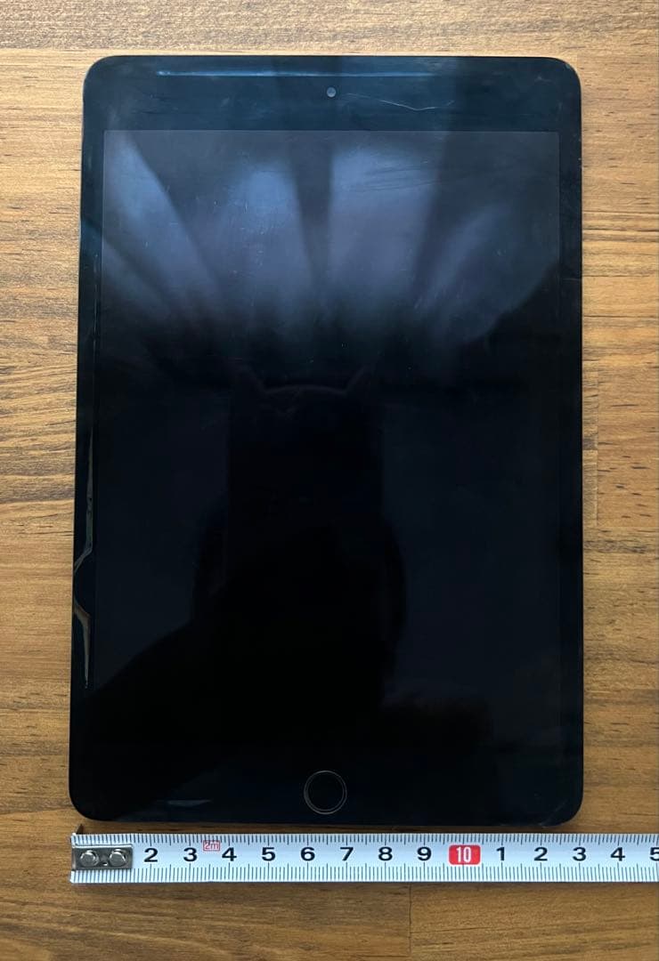 [しんちゃん]2台セット iPad air2 16G+iPad mini5