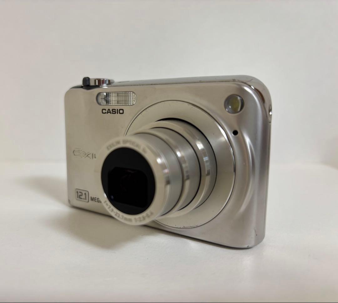 デジタルカメラ CASIO EXILIM EX-Z1200
