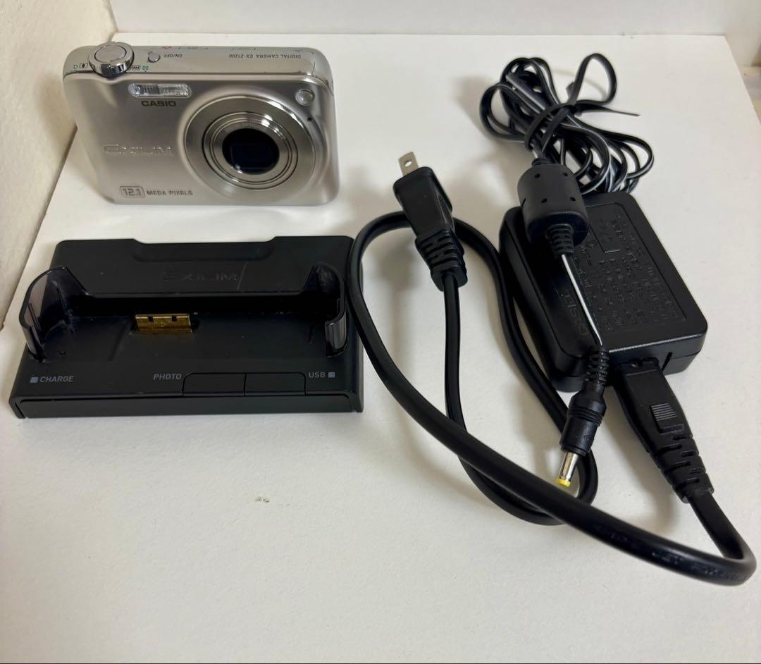 デジタルカメラ CASIO EXILIM EX-Z1200