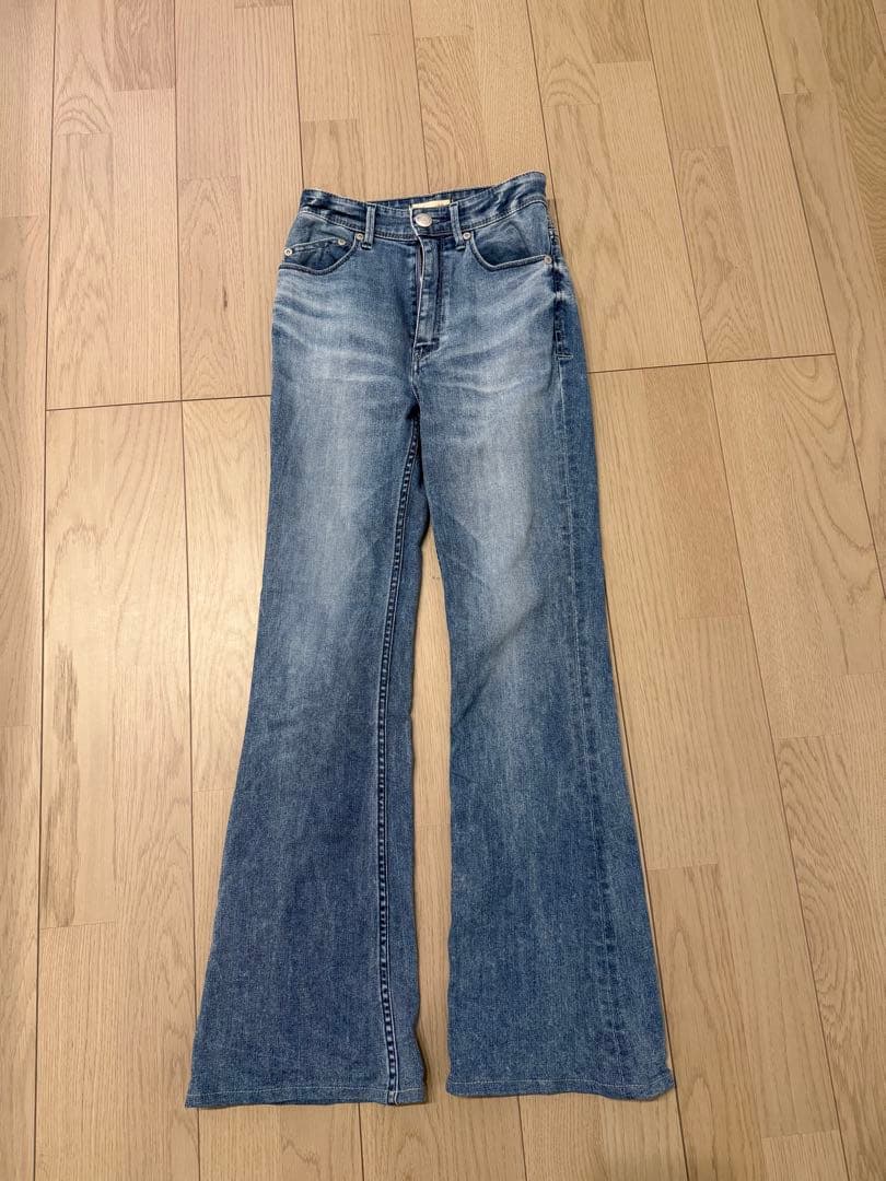 yanuk ブーツカット　デニム　22インチ