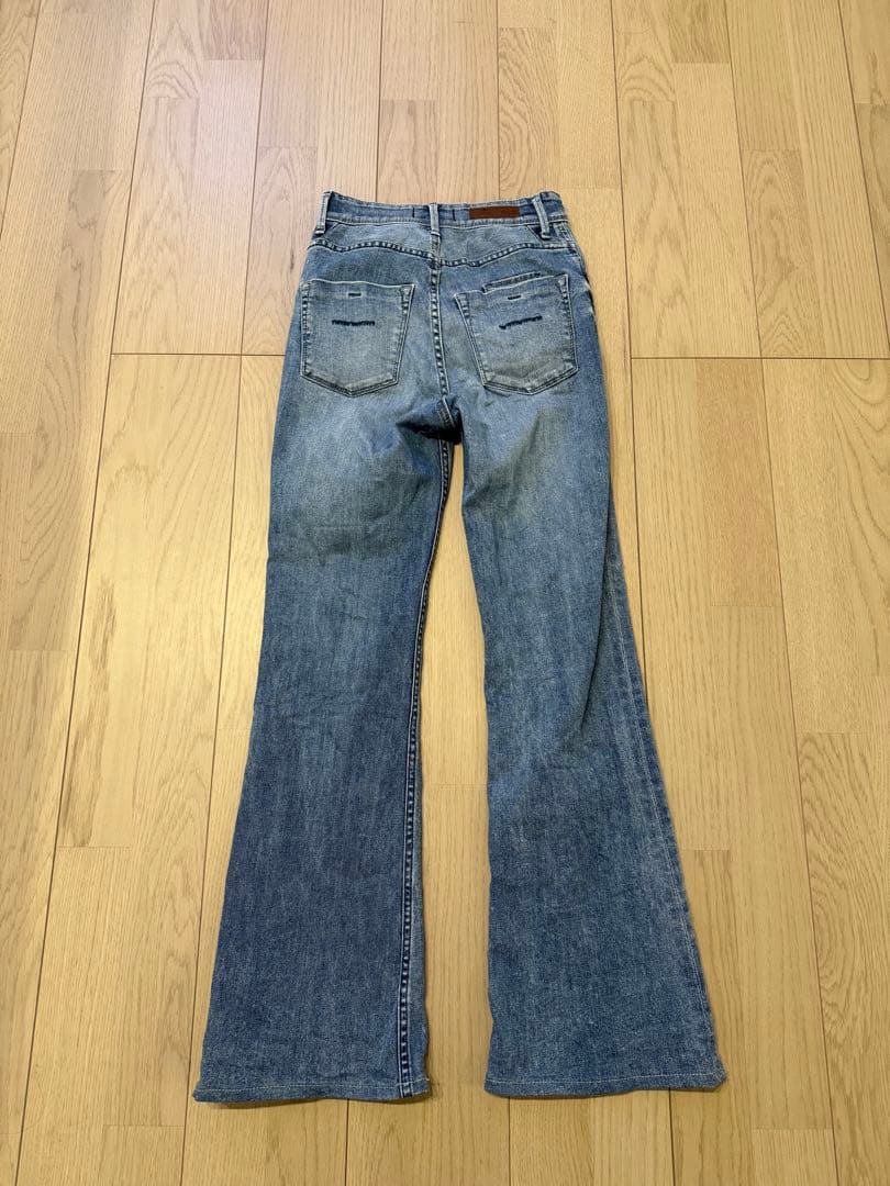 yanuk ブーツカット　デニム　22インチ