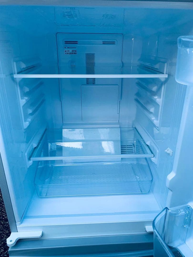 送料設置無料　SHARP ノンフロン冷凍冷蔵庫　SJ-D14F-S