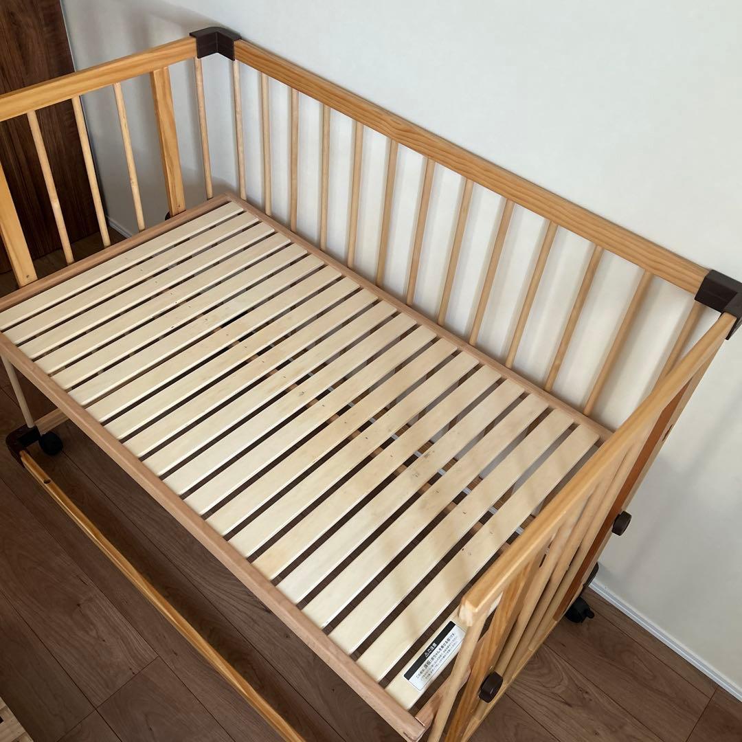 ファルスカ ベッドサイドベッド03