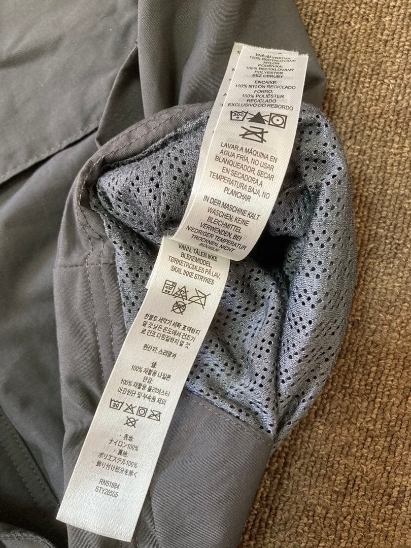 パタゴニア　イスマスユーティリティジャケット　S 　インクブラック