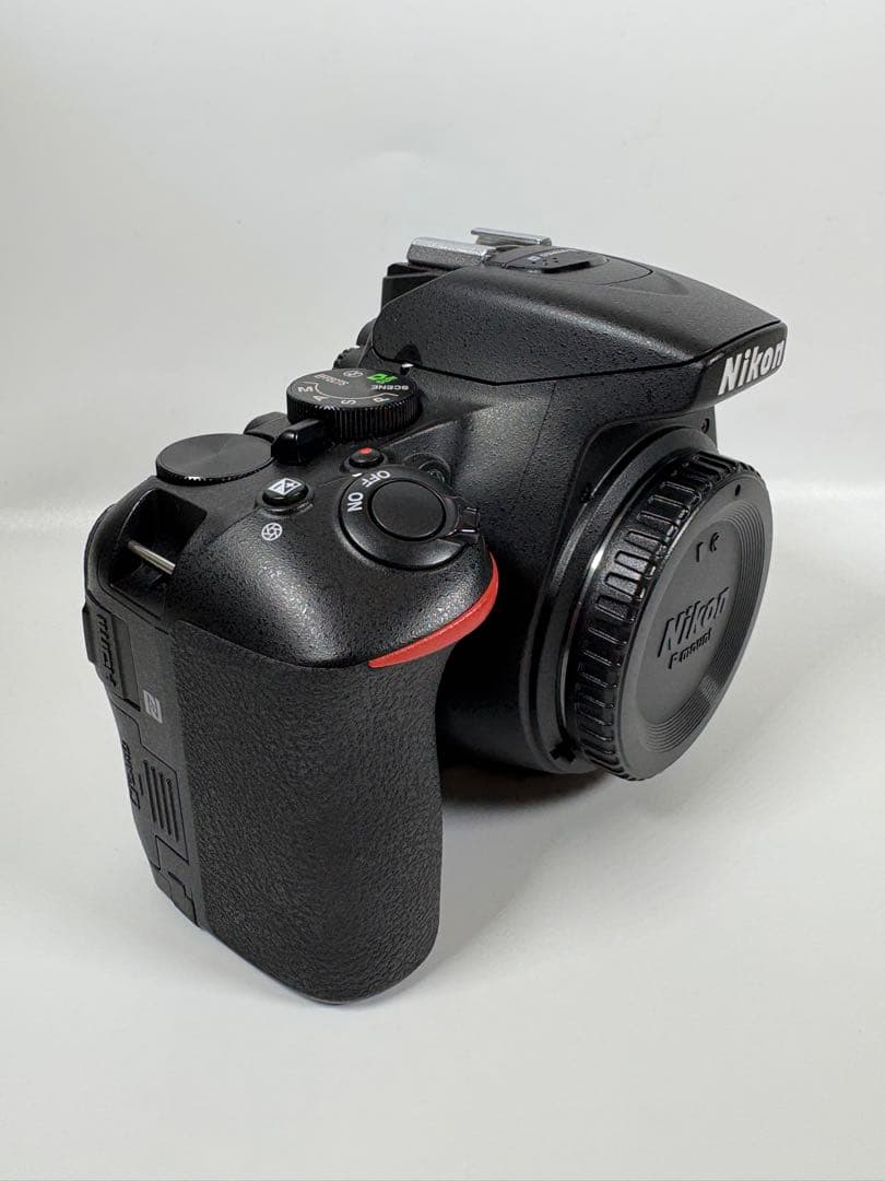 ニコン Nikon D5600 ダブルズームキット デジタル 一眼レフカメラ