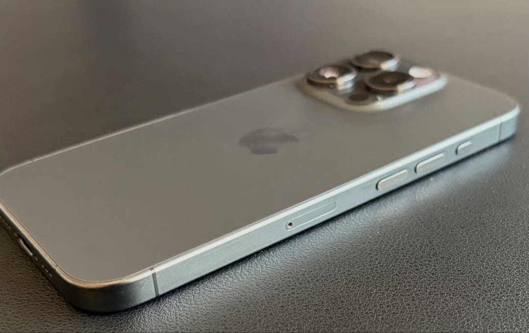 Apple iPhone 15 Pro 92% ブラックチタニウム　128GB