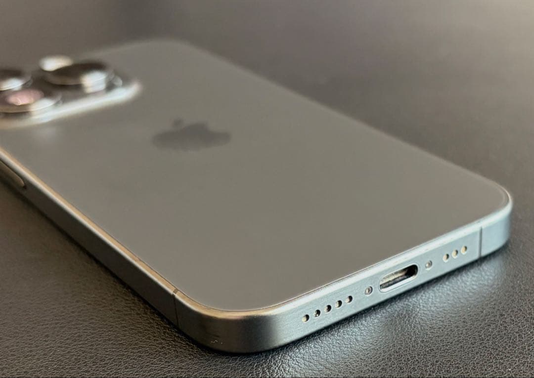 Apple iPhone 15 Pro 92% ブラックチタニウム　128GB