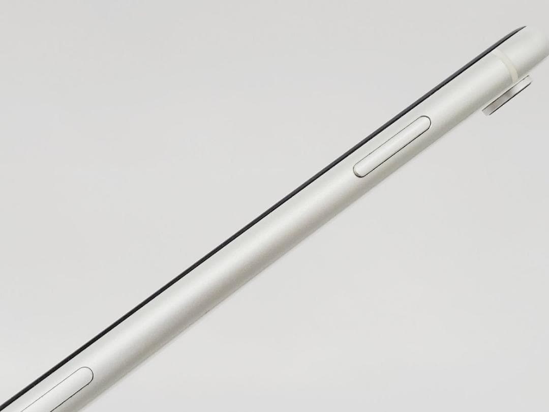 【良品】Apple iPhone XR 64GB NT032J/A ホワイト