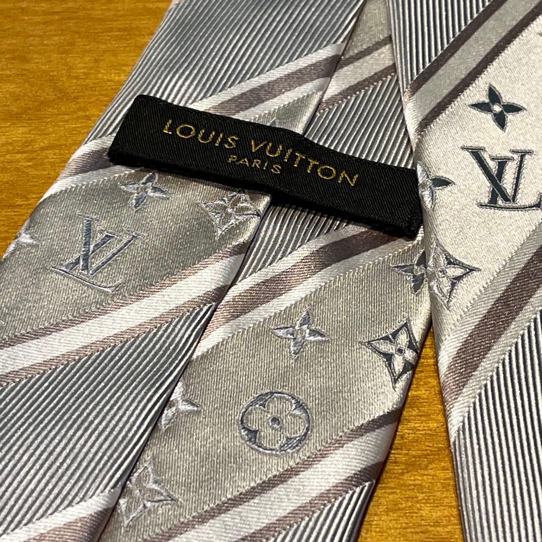 Louis Vuitton シルバー ネクタイ