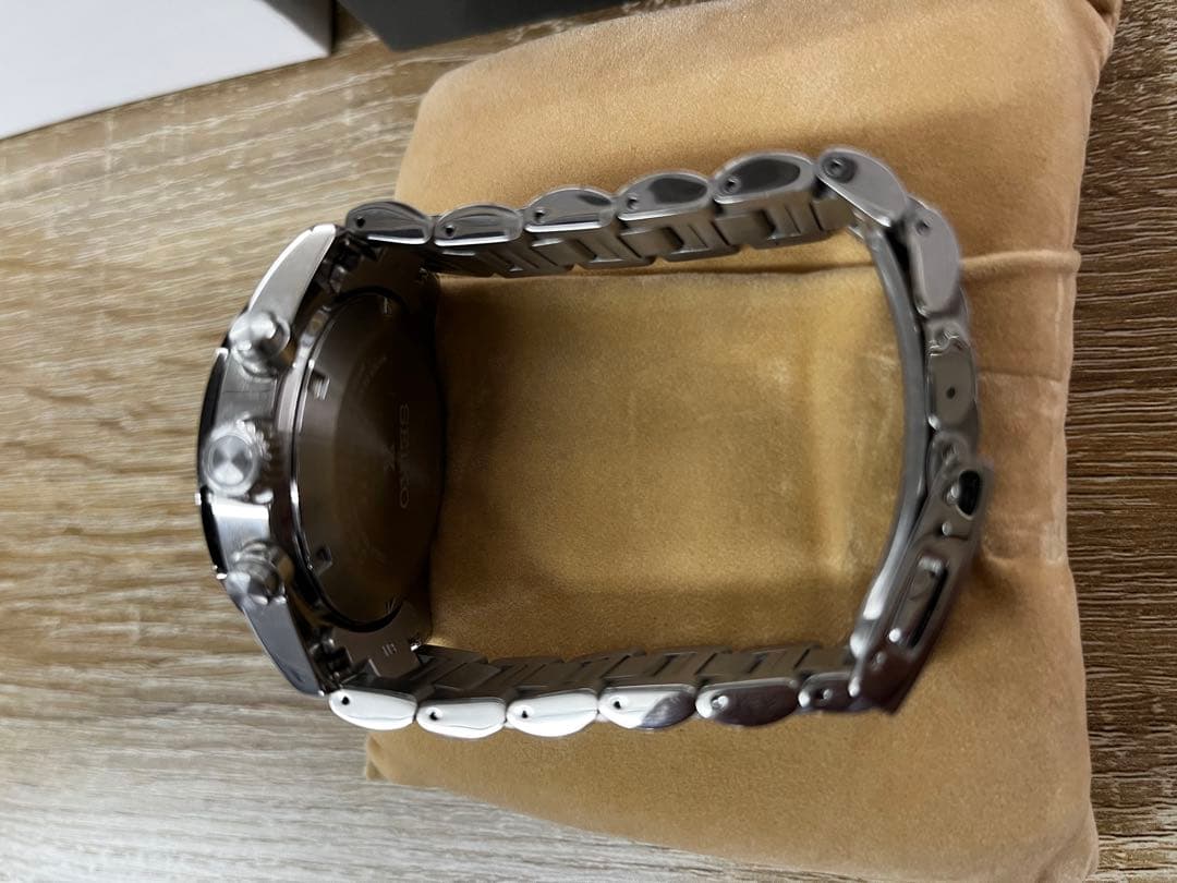 美品　SEIKO クロノグラフ ホワイト/ブラック