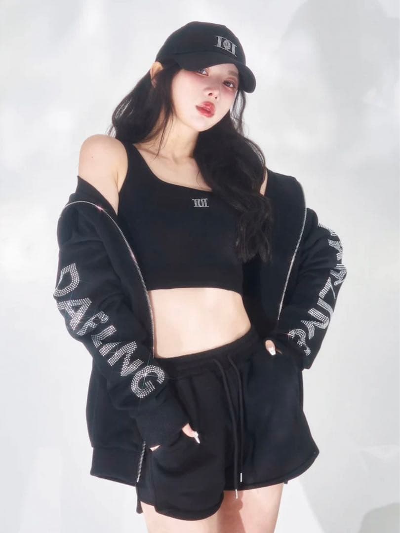 新品・未開封♡Darich♡クリスタルロゴキャップ