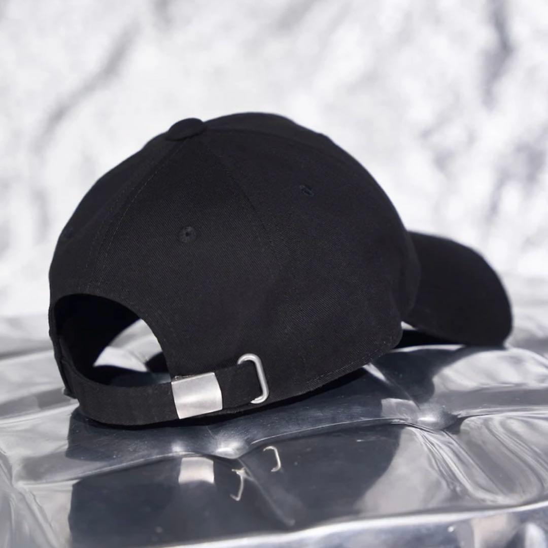 新品・未開封♡Darich♡クリスタルロゴキャップ