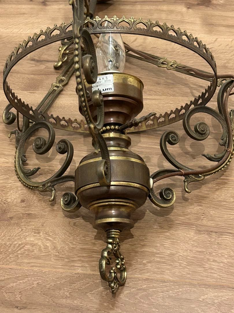 ｉＬｕｍ　イルム シャンデリアとシーリングメダリオン