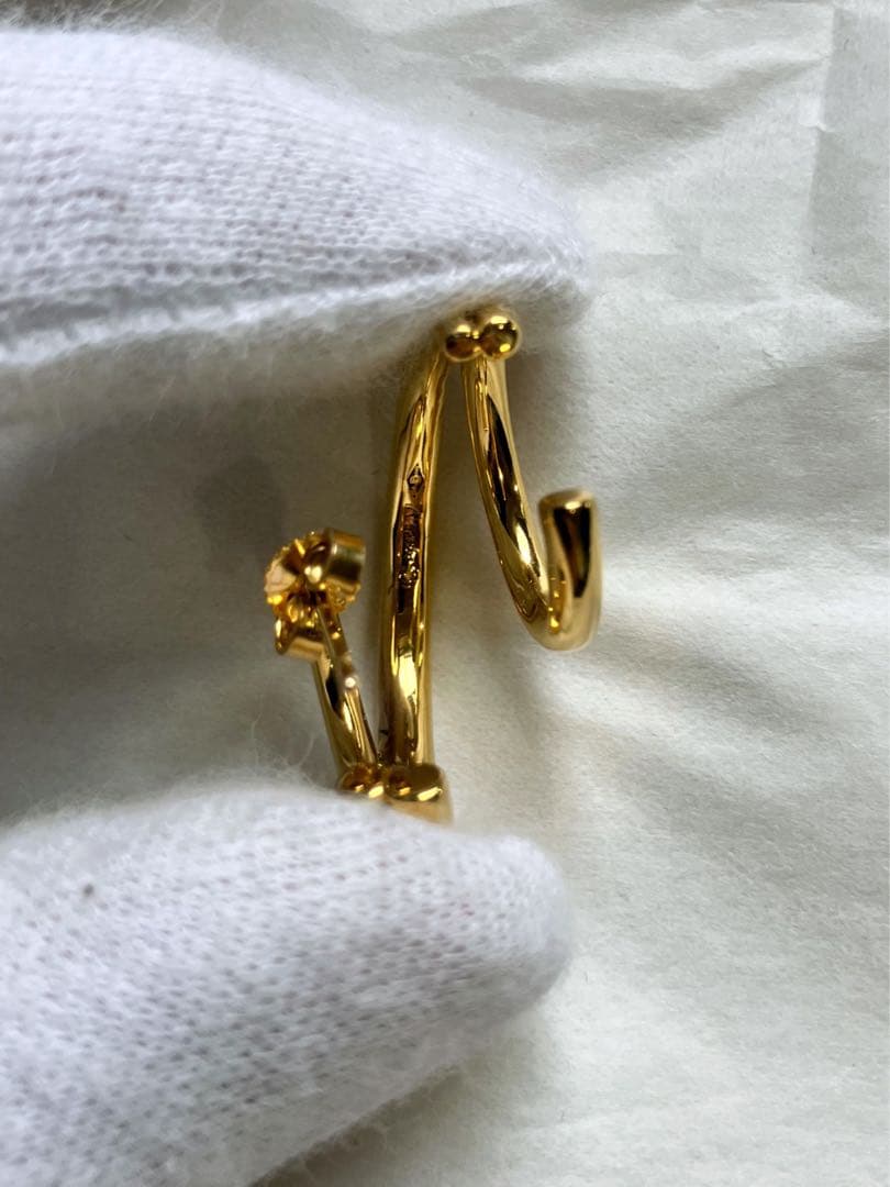 最終価格【新品未使用】【 CHARLOTTE CHESNAIS 】フープピアス