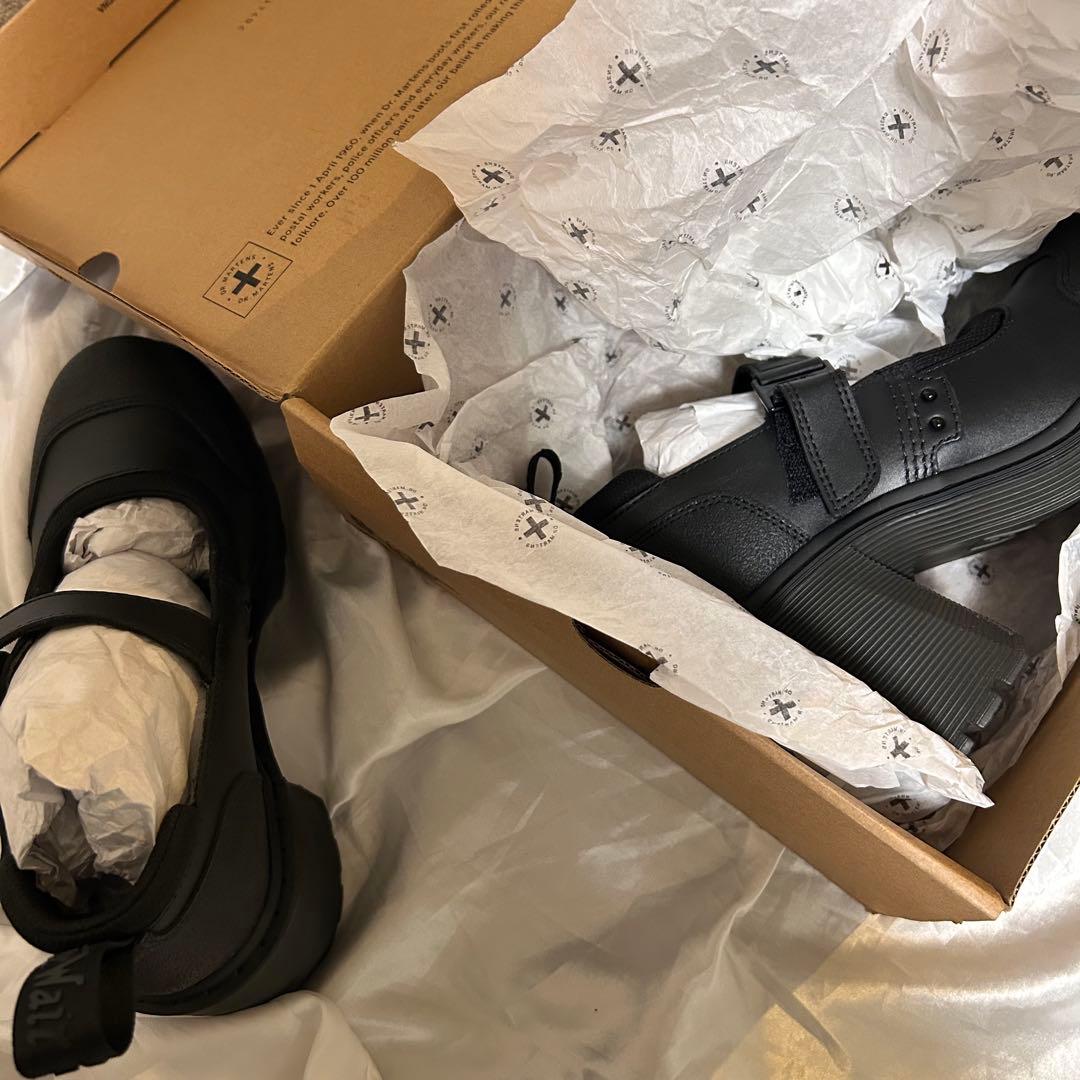 Dr.Martens EVIEE TECH MONO メリージェーン シューズ