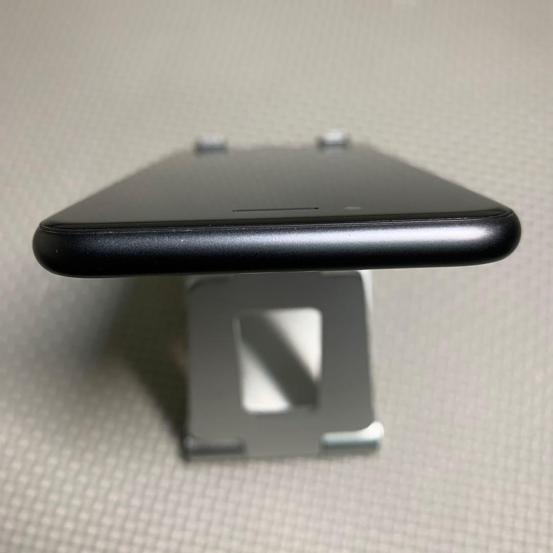 iPhone8 スペースグレイ 64GB SIMフリー　バッテリー82%