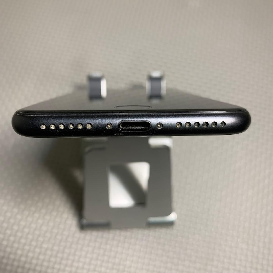 iPhone8 スペースグレイ 64GB SIMフリー　バッテリー82%