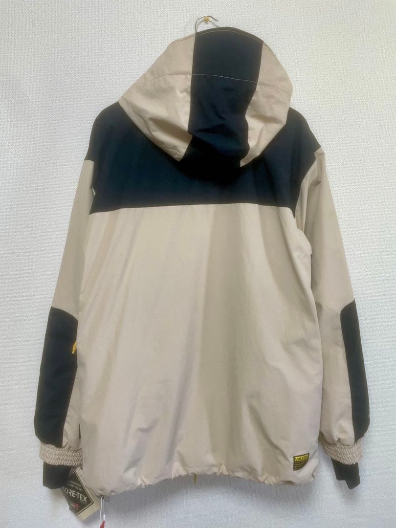 値下げ❗️未使用 ボルコム23-24GORE-TEXスノーボードジャケットM