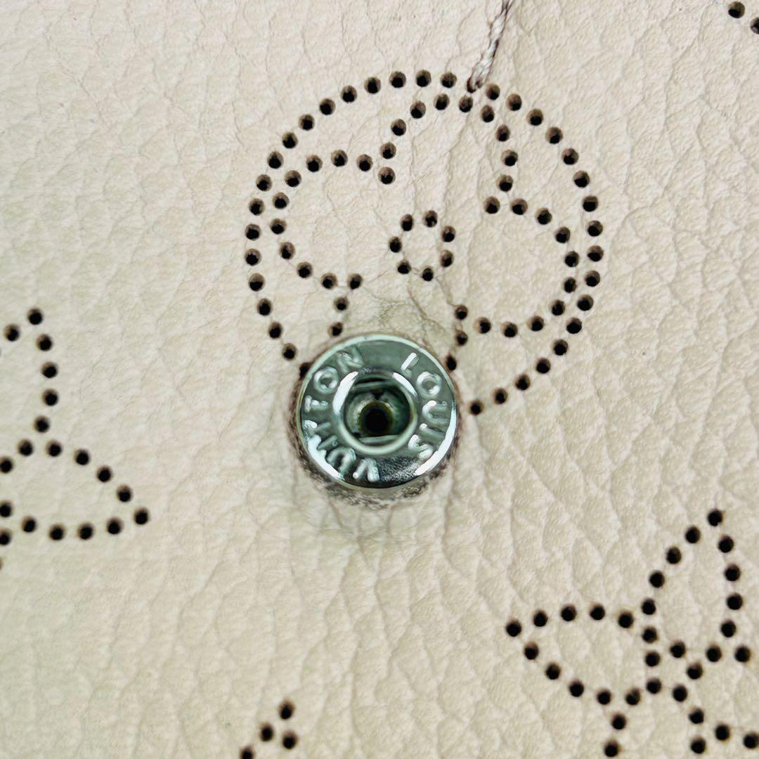 ルイヴィトン マヒナ ポルトフォイユ イリス マグノリア 長財布 M60145