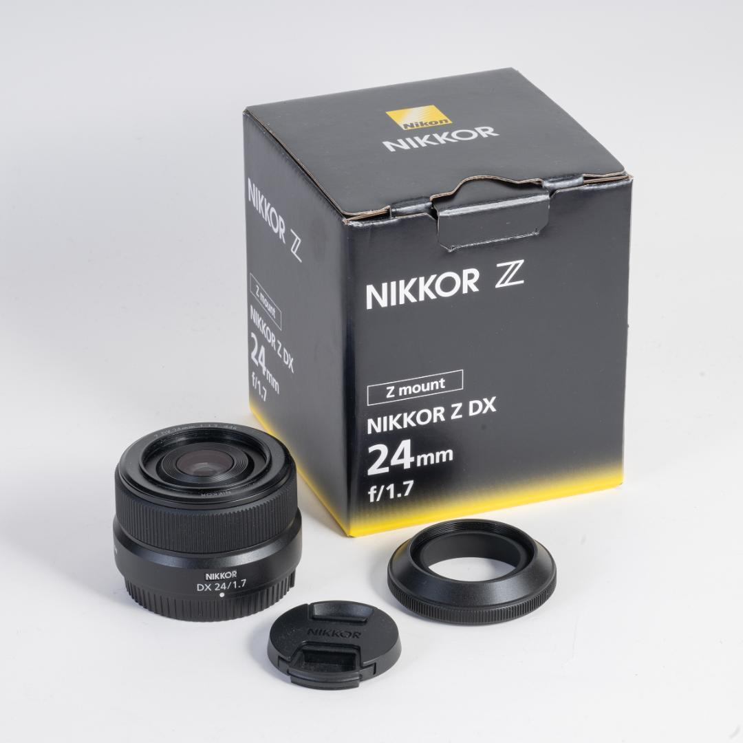 NIKKOR DX 24/1.7 単焦点レンズ