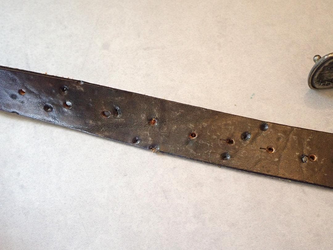 正規・美品 DIESEL ☆希少☆ガン打ちクレージー本革レザーベルト