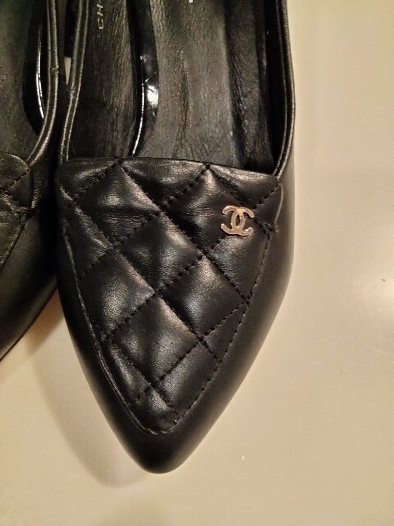 CHANEL ブラック キルティング パンプス