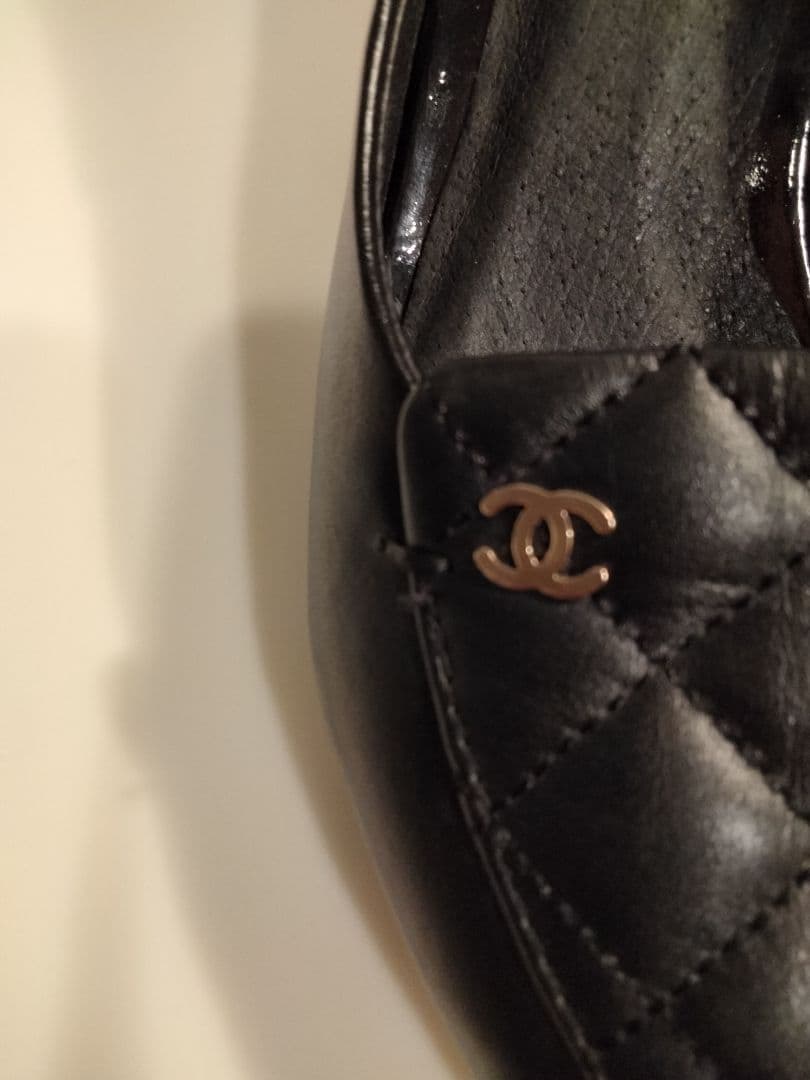 CHANEL ブラック キルティング パンプス