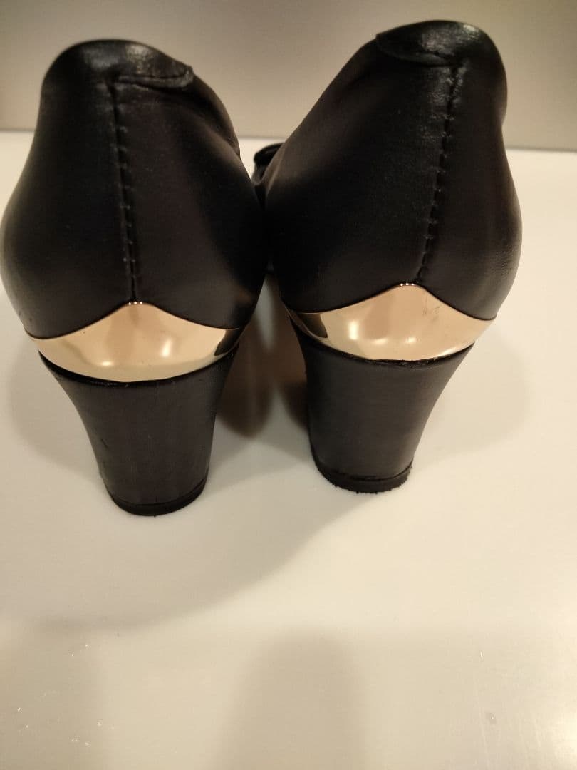 CHANEL ブラック キルティング パンプス