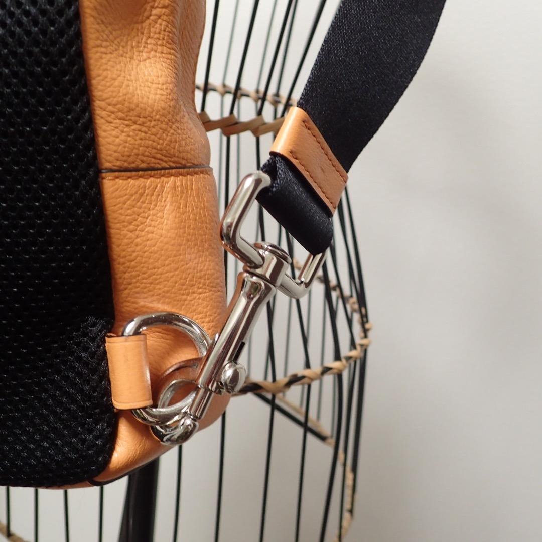 コーチ ボディバッグ ショルダーバッグ オレンジ　美品