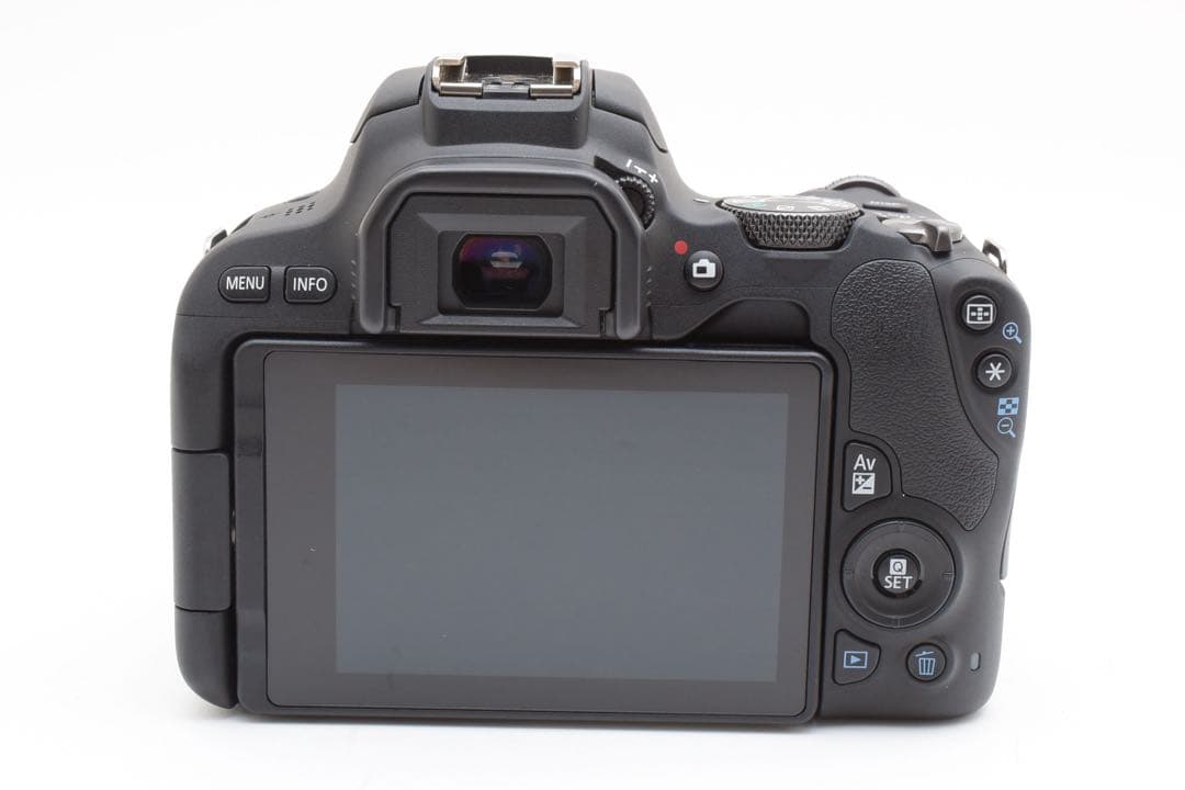 デジタル一眼レフカメラCANON EOS Kiss X9標準レンズセット