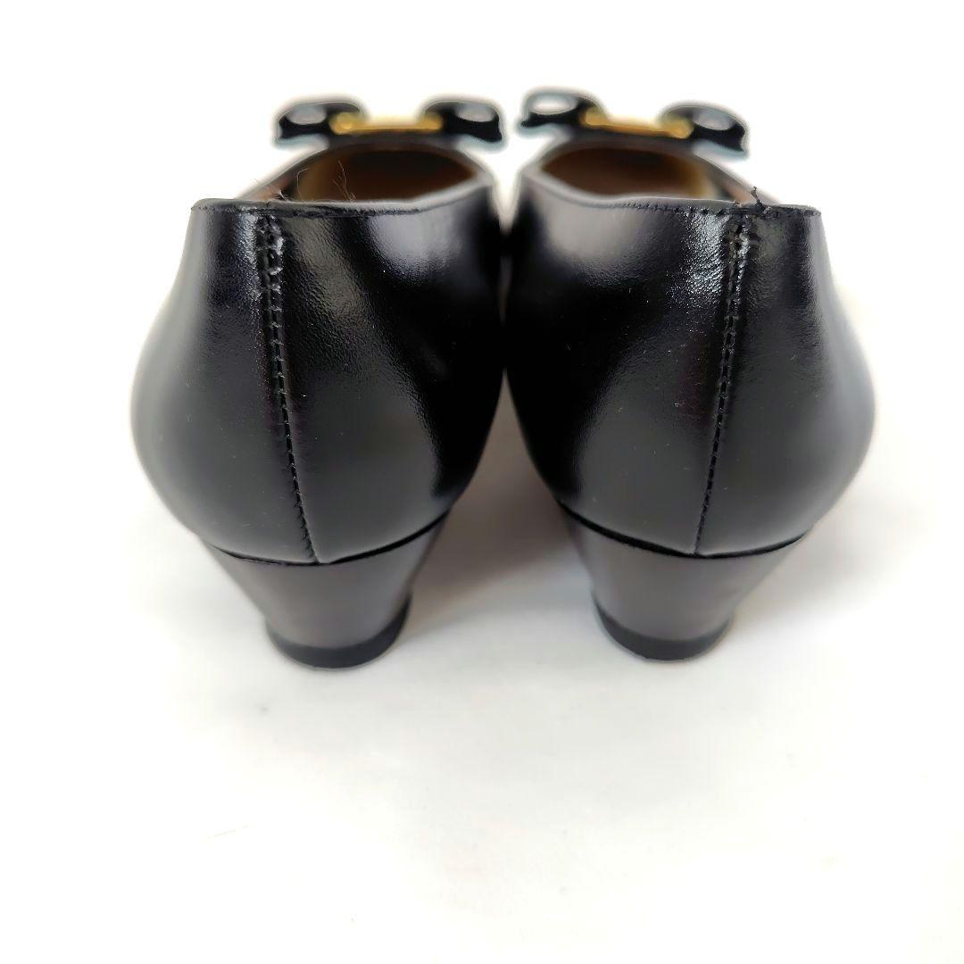 フェラガモ【Ferragamo】ヴァラ パンプス 黒