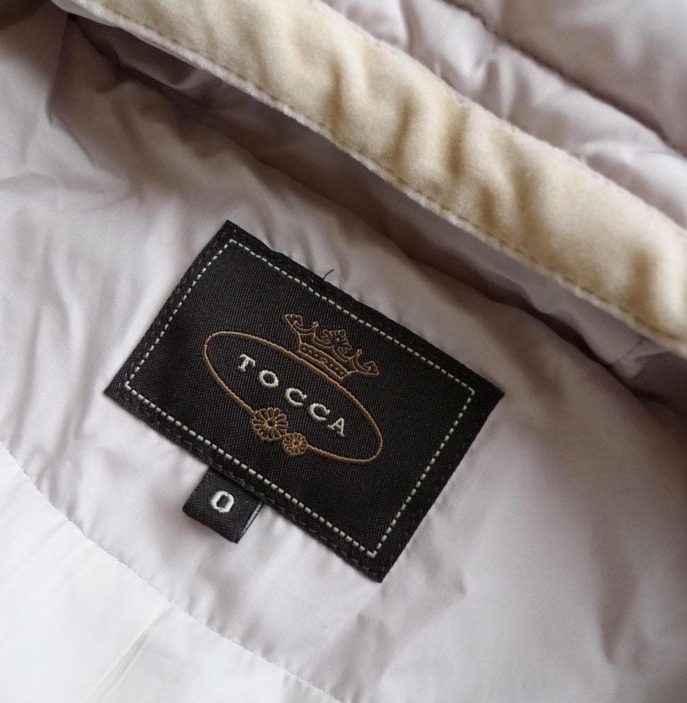 ■専用■美品 トッカ TOCCA 5,7万円 ベルベットダウンコート CC12