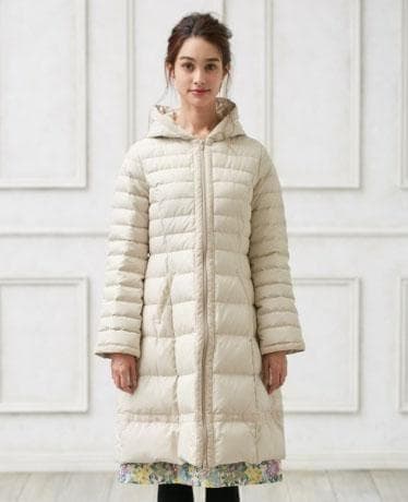 ■専用■美品 トッカ TOCCA 5,7万円 ベルベットダウンコート CC12