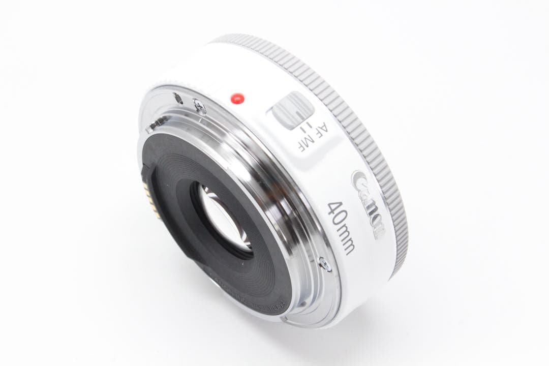 美品❤️Canon 単焦点レンズ EF40mm F2.8 STM ホワイト