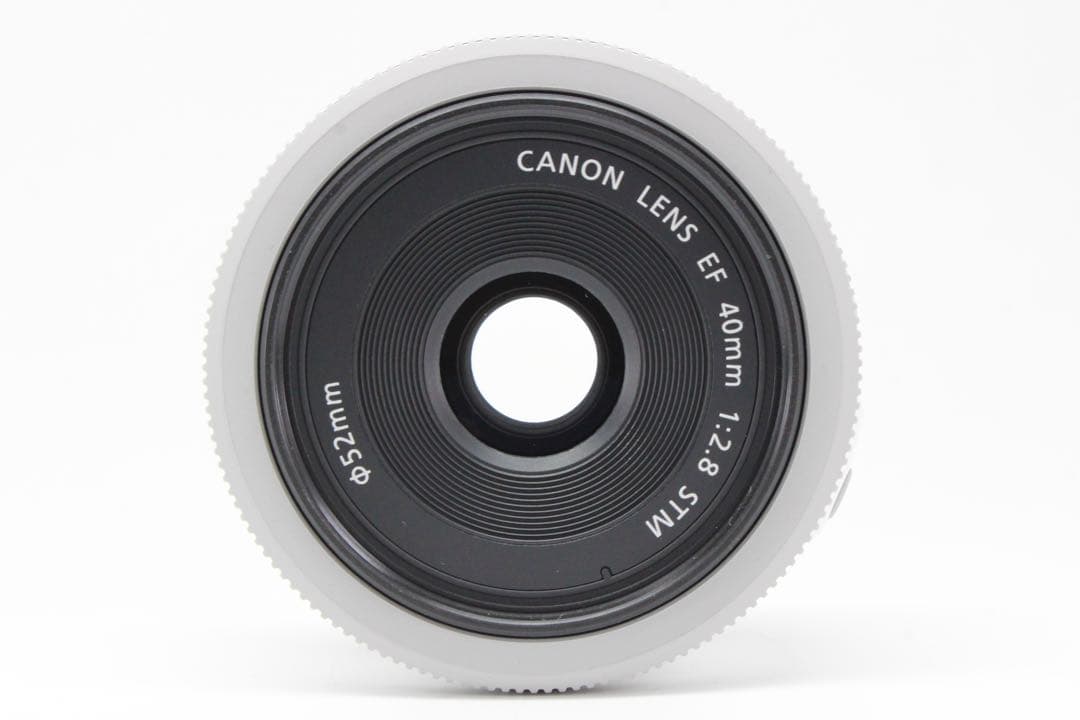 美品❤️Canon 単焦点レンズ EF40mm F2.8 STM ホワイト