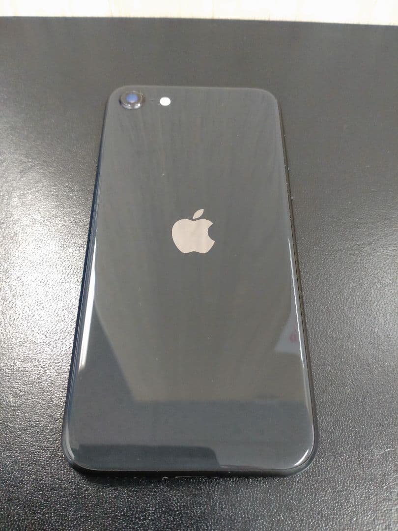 Apple iPhone SE (第2世代) ブラック 128GB 本体