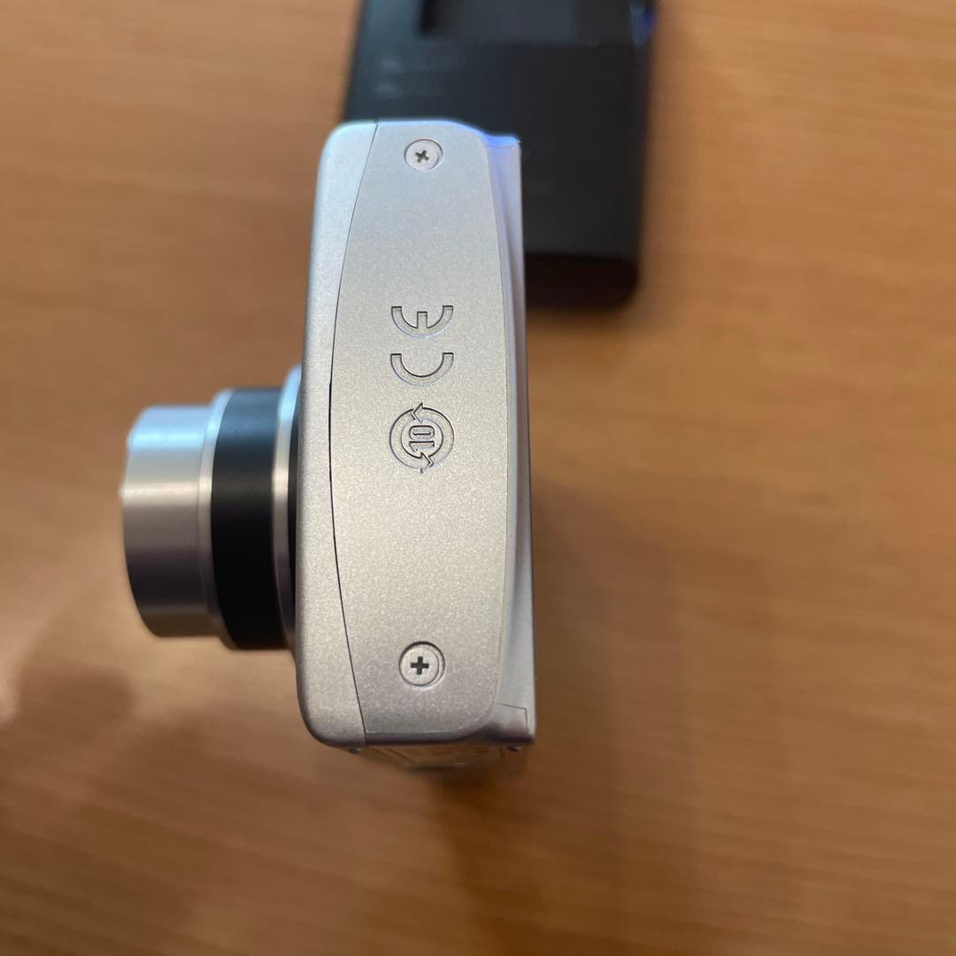 Canon PowerShot A2600 デジタルカメラ