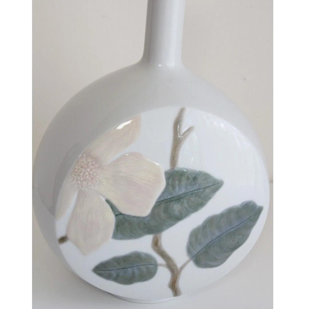 タカ■希少品！リヤドロ花瓶■LLADRO 淡い花柄　白　ポーセリン陶磁器