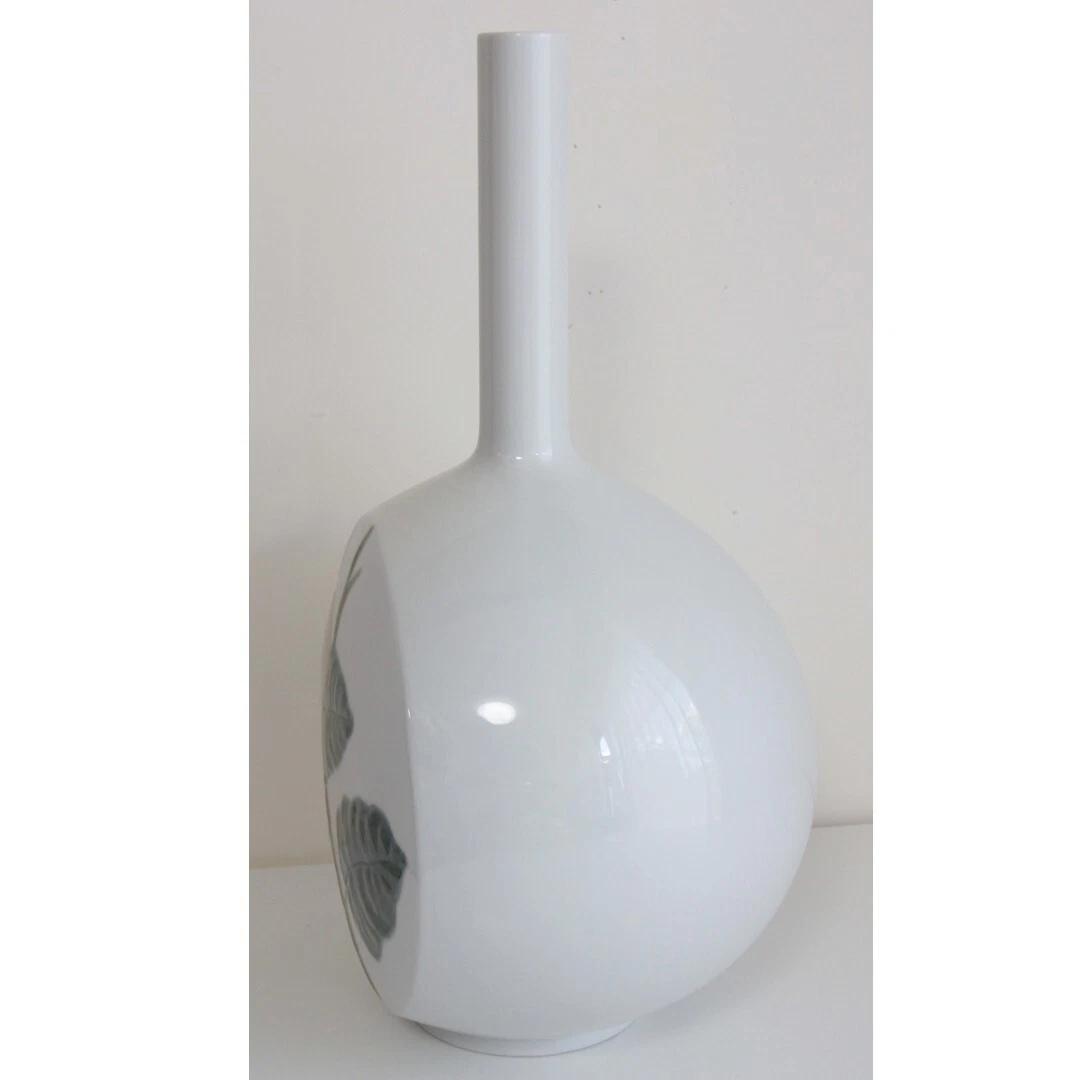 タカ■希少品！リヤドロ花瓶■LLADRO 淡い花柄　白　ポーセリン陶磁器