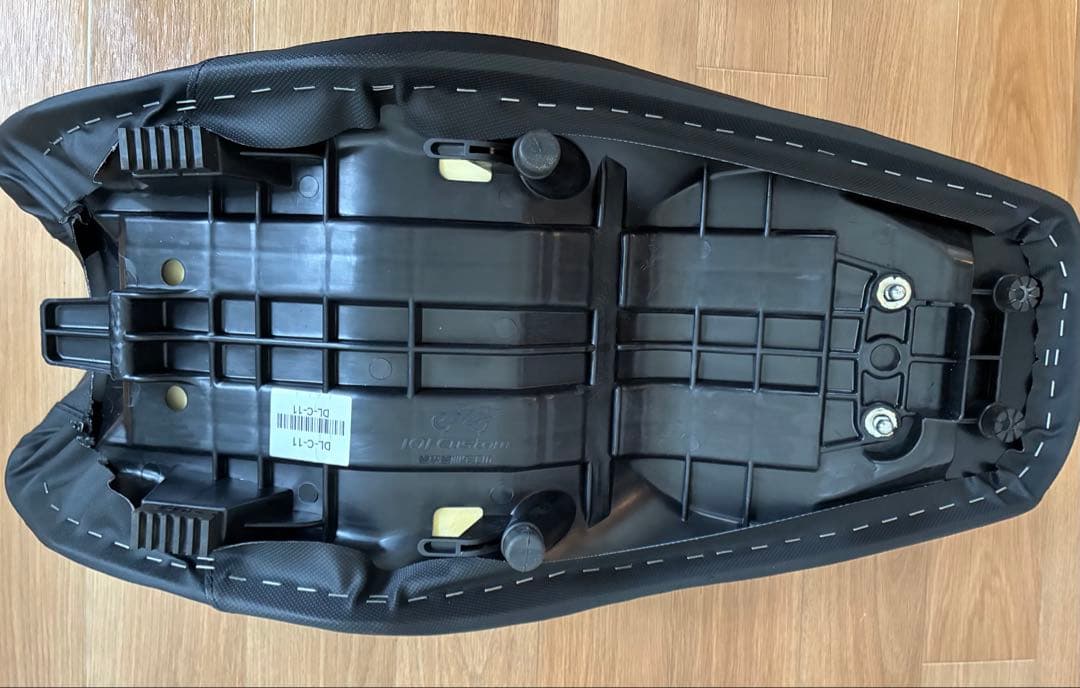 スズキ V-Strom 250 Vストローム ハイシート25mmアップ