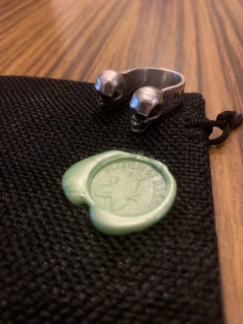 ジ*ク様 マリリンオブマーズ ダブルスカルリング　ジョニーデップ着用