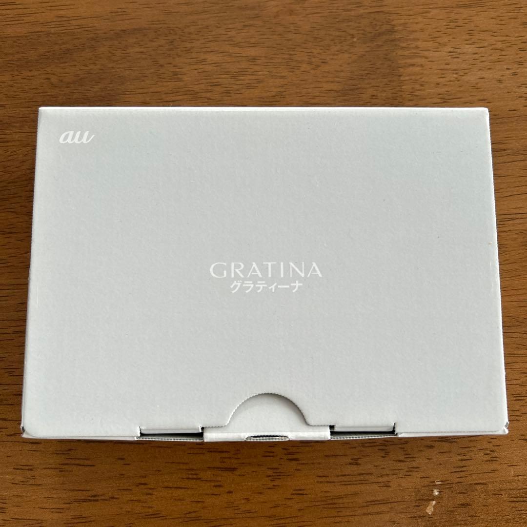 グラティーナGRATINA 本体 未使用　KYF37SWA