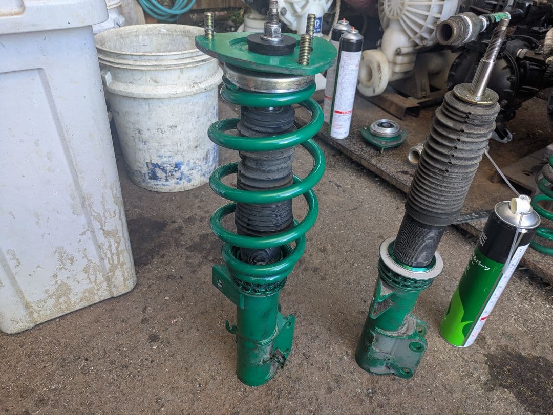 く*ろ様 TEIN STREET FLEX サスペンションキット　ステップワゴン