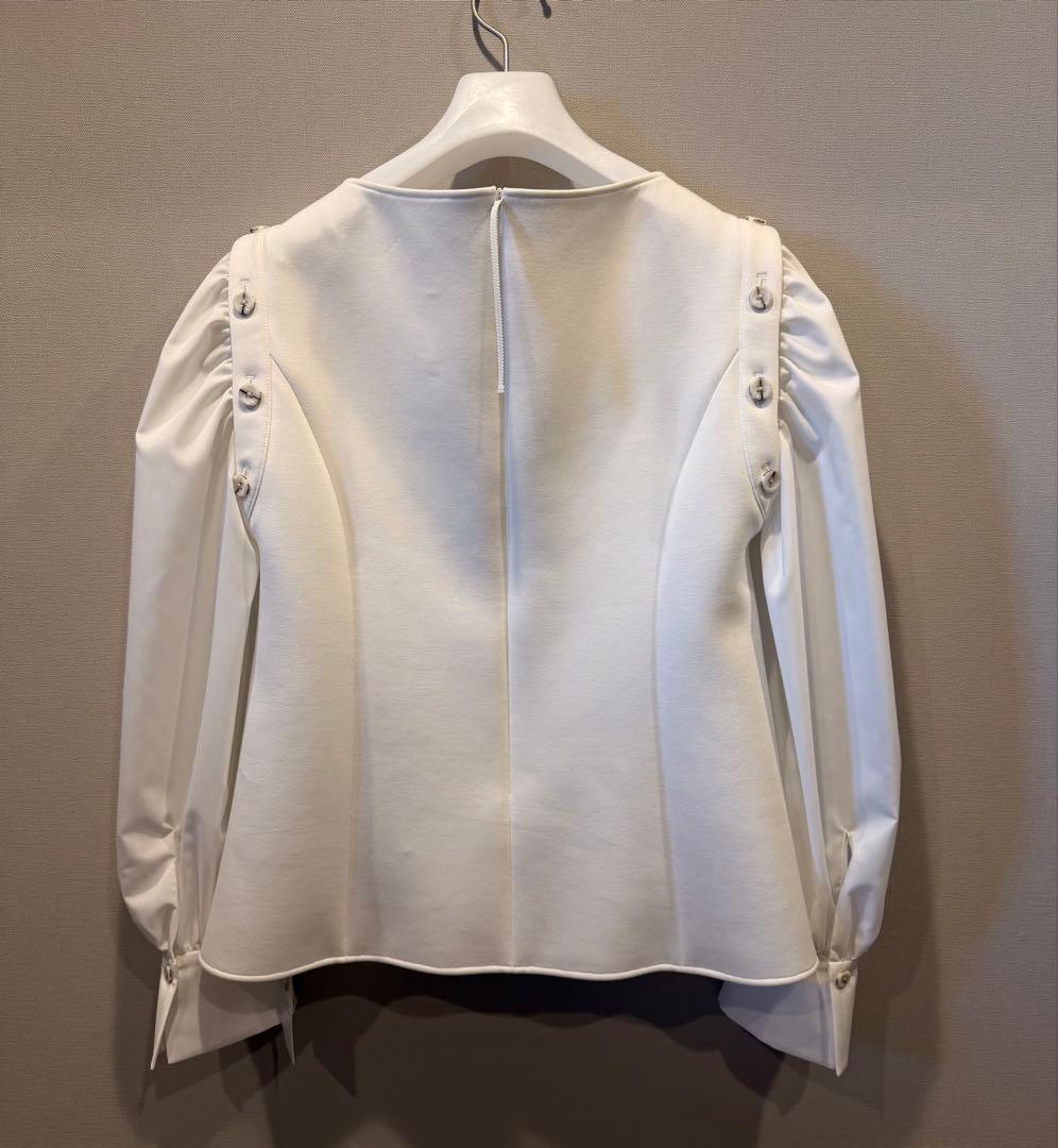 新品　アディアム　シャツトップス