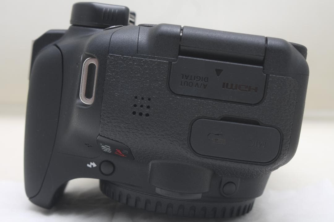 キヤノン EOS Kiss X8i ボディ