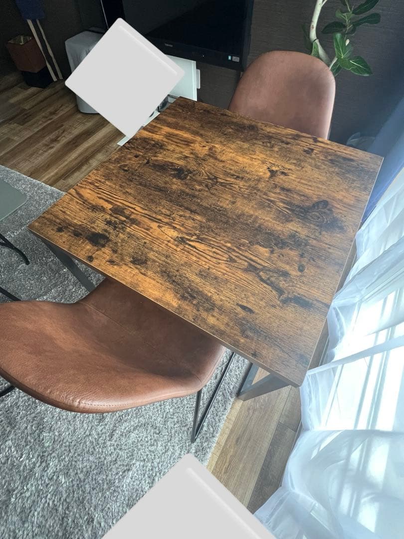 ロウヤLOWYA チェア椅子食卓テーブルソファニトリIKEAイームズチェア　ラグ